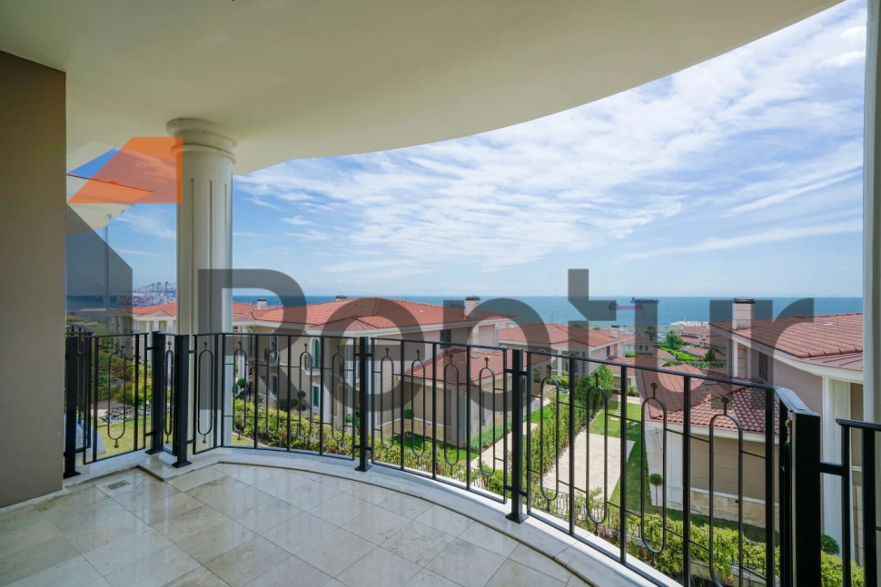 Life as a 365-day vacation and a profitable investment