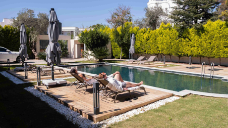 For rent Duplex Apartment Layout 2+1, with 2 bathrooms, balcony and terrace with access to the garden.