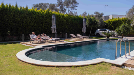 For rent Duplex Apartment Layout 2+1, with 2 bathrooms, balcony and terrace with access to the garden.