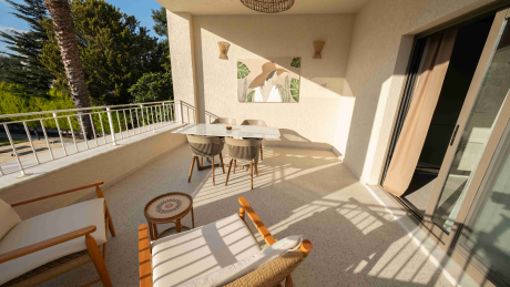 For rent Duplex Apartment Layout 2+1, with 2 bathrooms, balcony and terrace with access to the garden.