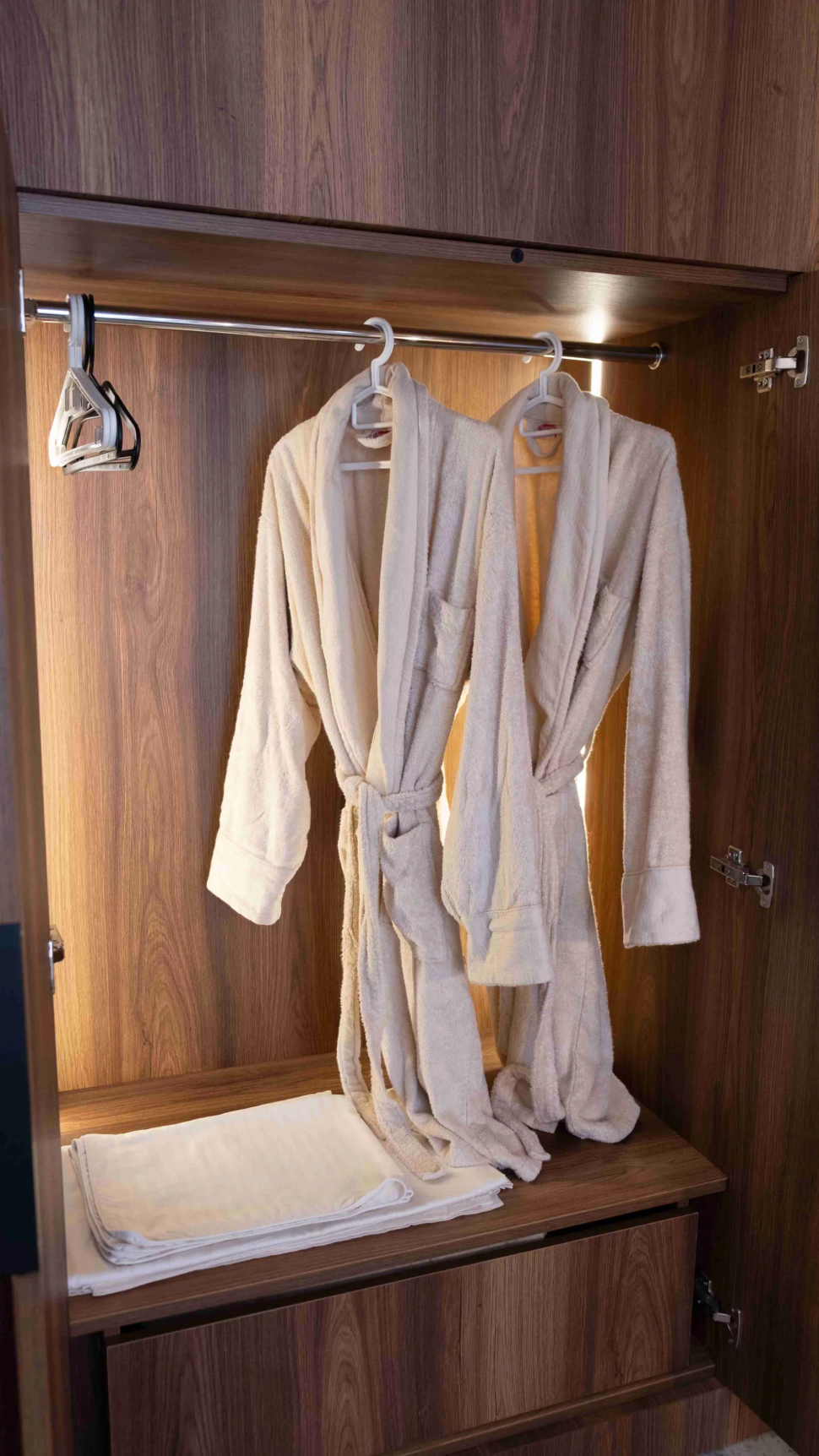 For rent Duplex Apartment Layout 2+1, with 2 bathrooms, balcony and terrace with access to the garden.