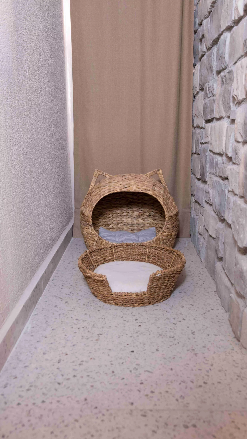 For rent Duplex Apartment Layout 2+1, with 2 bathrooms, balcony and terrace with access to the garden.