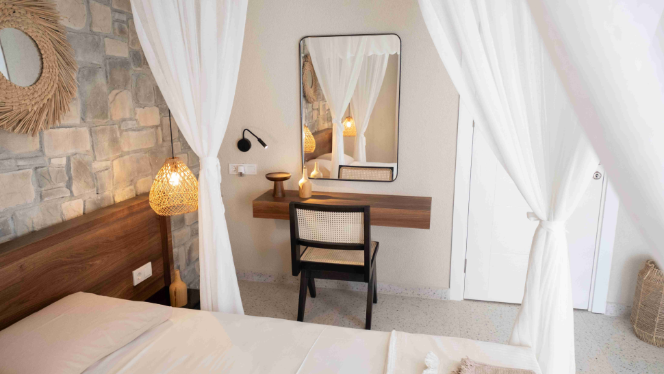 For rent Duplex Apartment Layout 2+1, with 2 bathrooms, balcony and terrace with access to the garden.