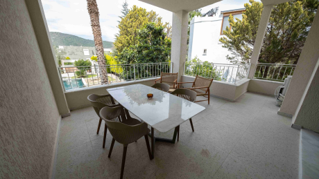 For rent Duplex Apartment Layout 2+1, with 2 Bathrooms, Balcony and Terrace with Access to the Pool