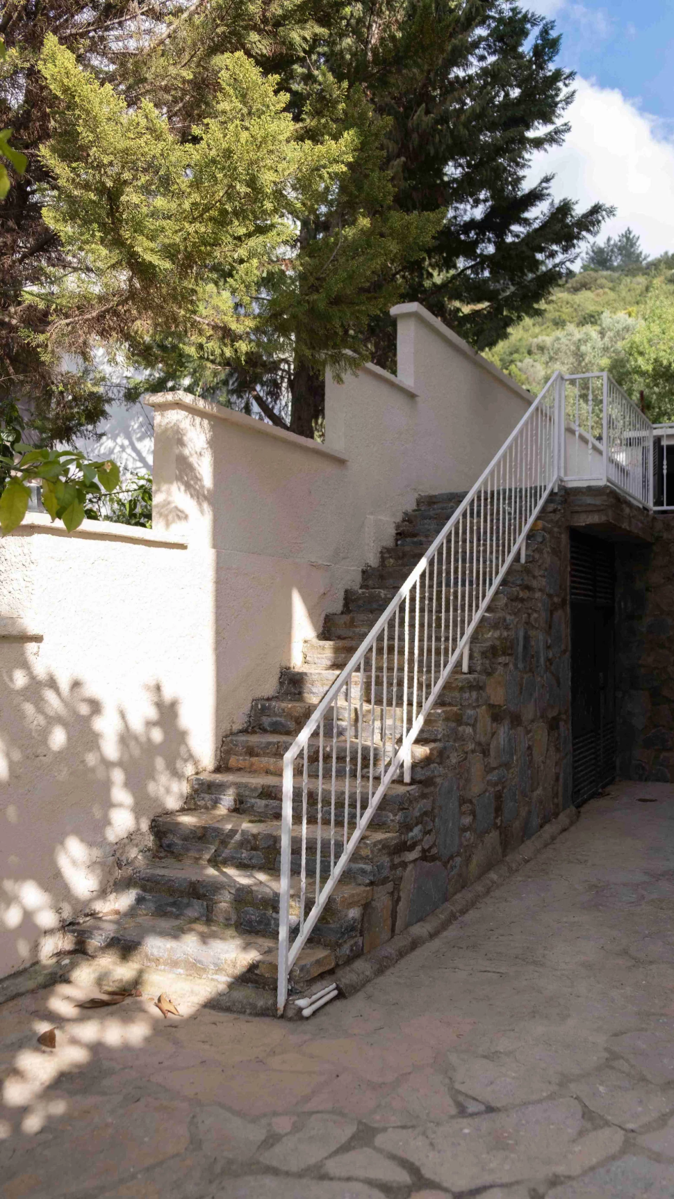 For rent Duplex Apartment Layout 2+1, with 2 Bathrooms, Balcony and Terrace with Access to the Pool