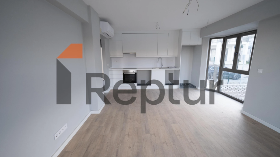 For sale apartment from the owner, ready 2+1 with a view of the lake.