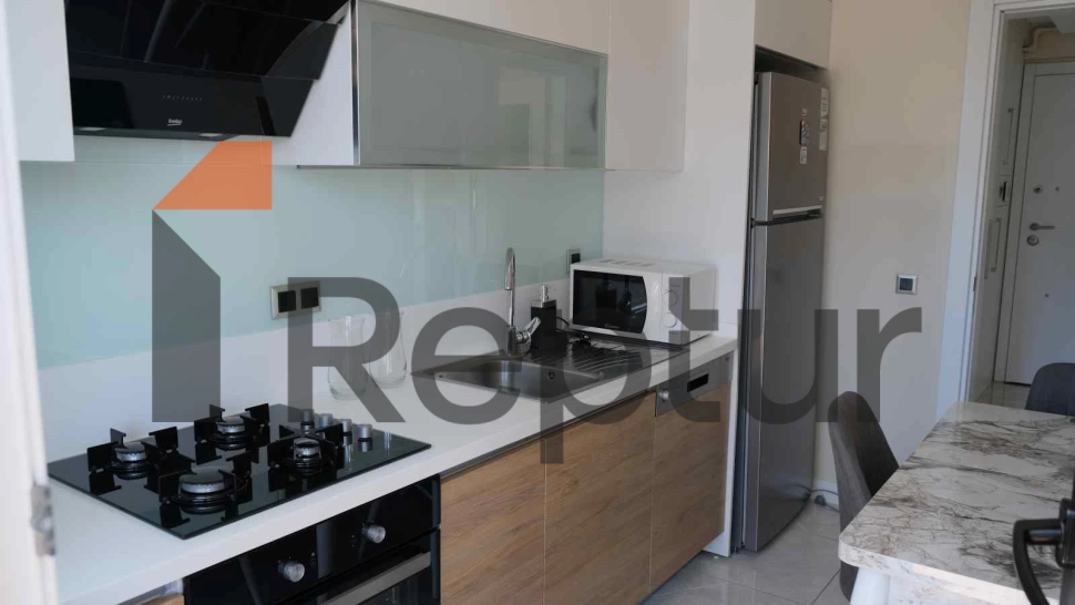 Furnished spacious apartment 2+1 for sale from the owner, Kucukcekmece district