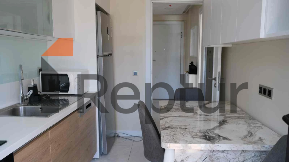 Furnished spacious apartment 2+1 for sale from the owner, Kucukcekmece district
