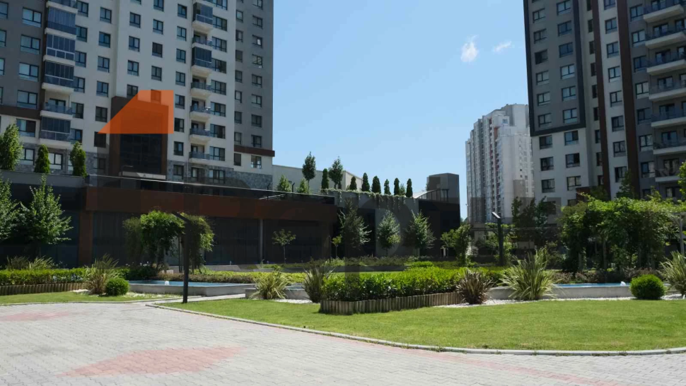 Furnished spacious apartment 2+1 for sale from the owner, Kucukcekmece district