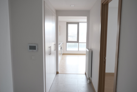 For sale spacious apartment from the owner 2+1 with large windows and two bathrooms Kadikoy district