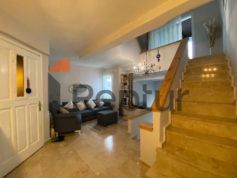 For sale 4+2 property from owner with sea view Gumusluk area