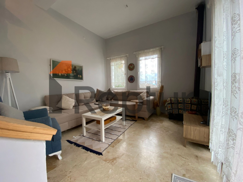 For sale 4+2 property from owner with sea view Gumusluk area