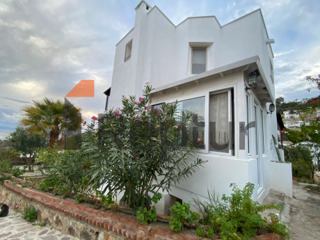 For sale 4+2 property from owner with sea view Gumusluk area