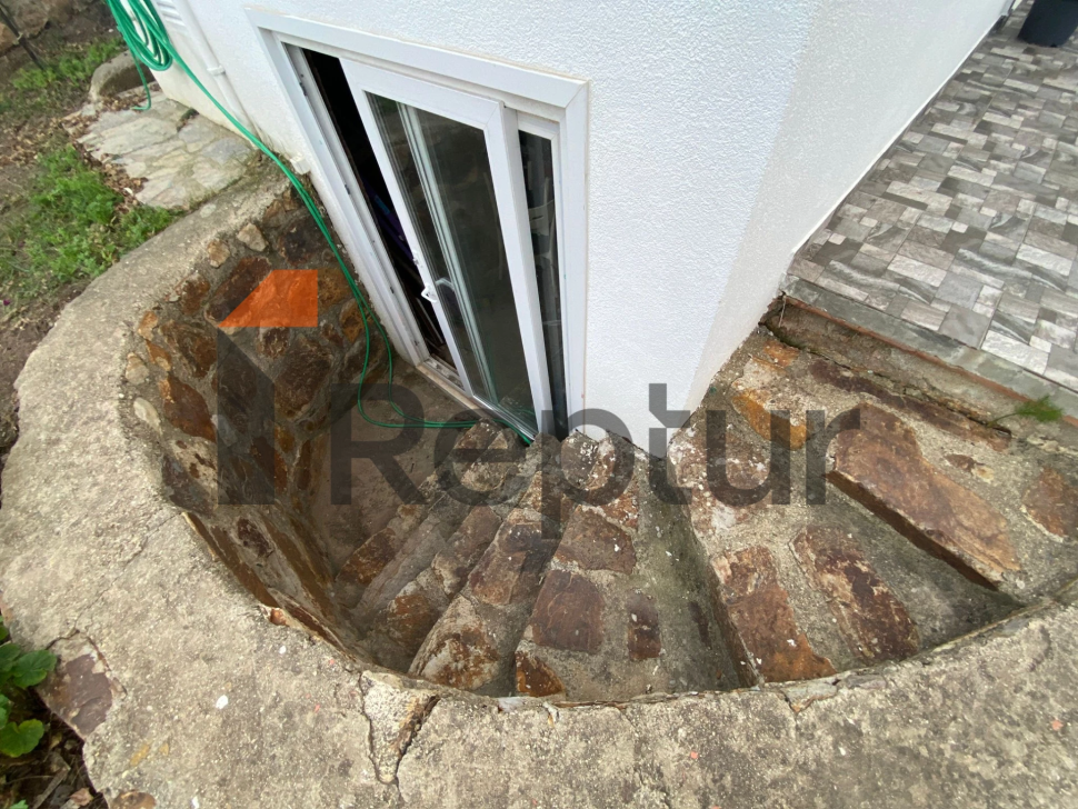 For sale 4+2 property from owner with sea view Gumusluk area