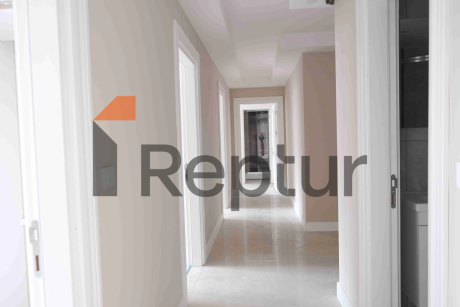 For sale apartment from the owner 3+1 with two bathrooms near West Marina