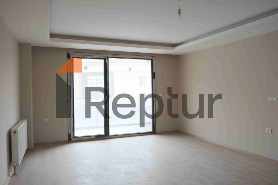 For sale apartment from the owner 3+1 with two bathrooms near West Marina