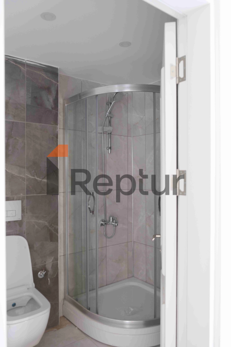 For sale apartment from the owner 3+1 with two bathrooms near West Marina