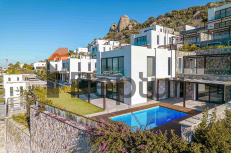 For sale 5+1 villa in premium segment from developer in Yalikavak area