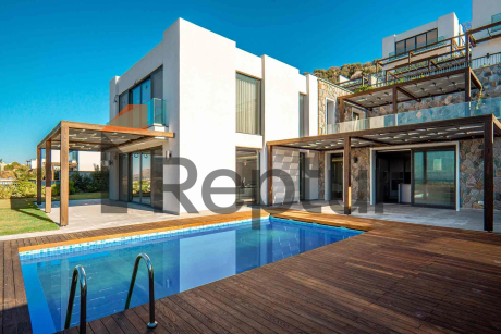 For sale 3+1 villa in premium segment from developer in Yalikavak area