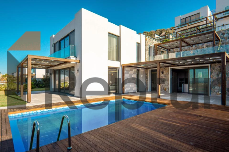 For sale 3+1 villa in premium segment from developer in Yalikavak area