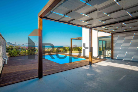 For sale 5+1 villa in premium segment from developer in Yalikavak area