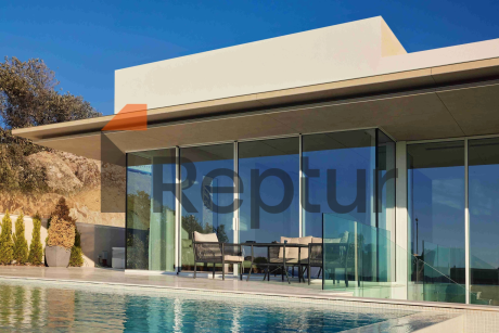 Modern villas with contemporary design overlooking the marina in Yalikavak