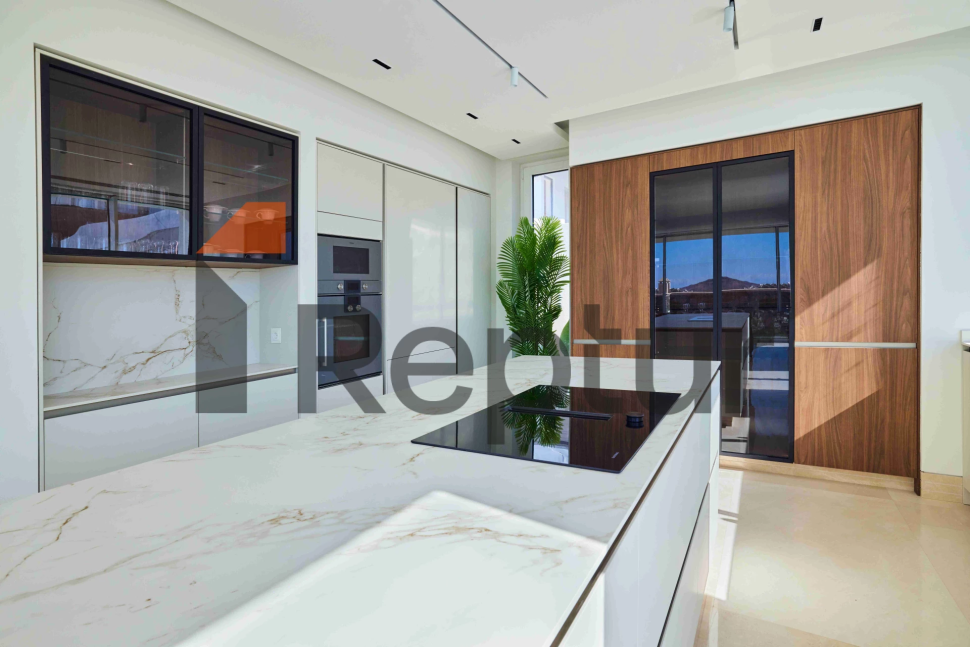 Modern villas with contemporary design overlooking the marina in Yalikavak