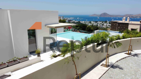 Modern villas with contemporary design overlooking the marina in Yalikavak