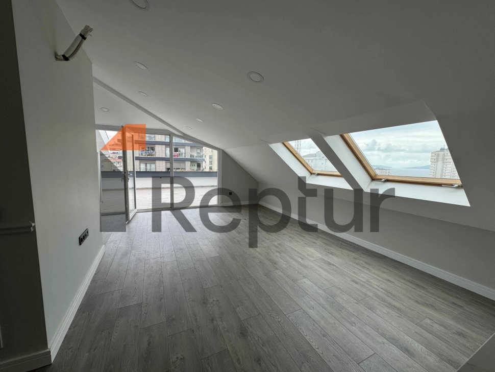 Dublex 4+2 apartment for sale from owner in Kadikoy district