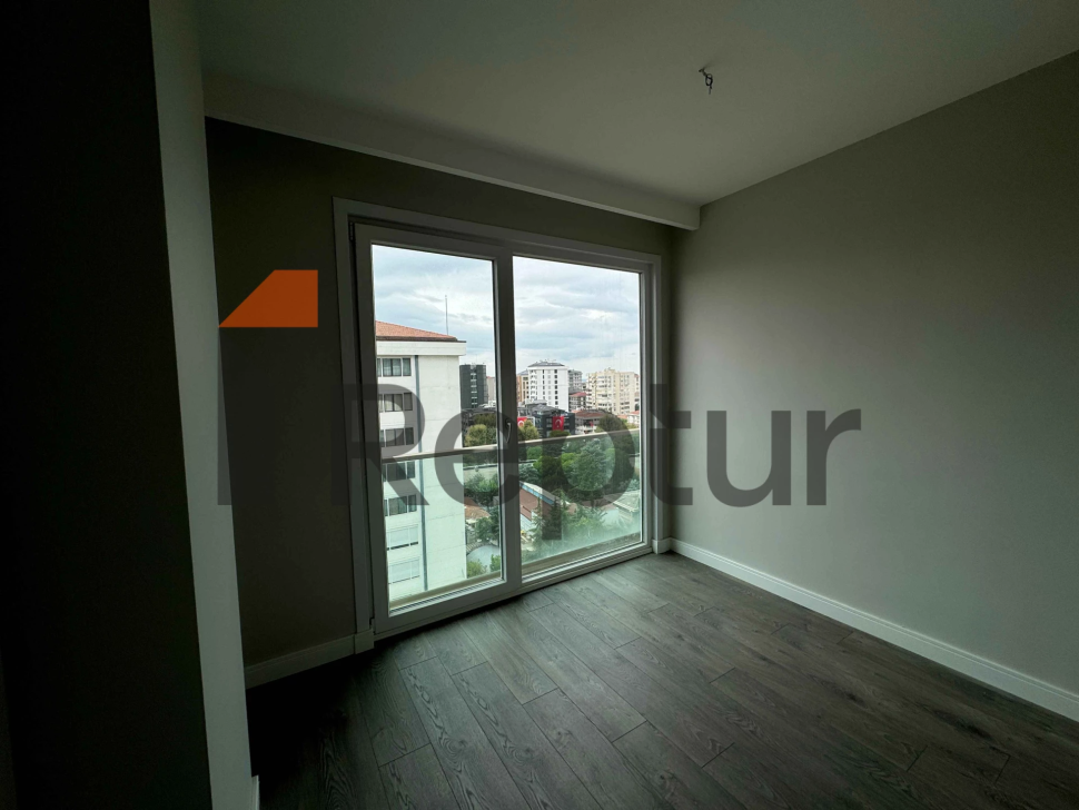 Dublex 4+2 apartment for sale from owner in Kadikoy district