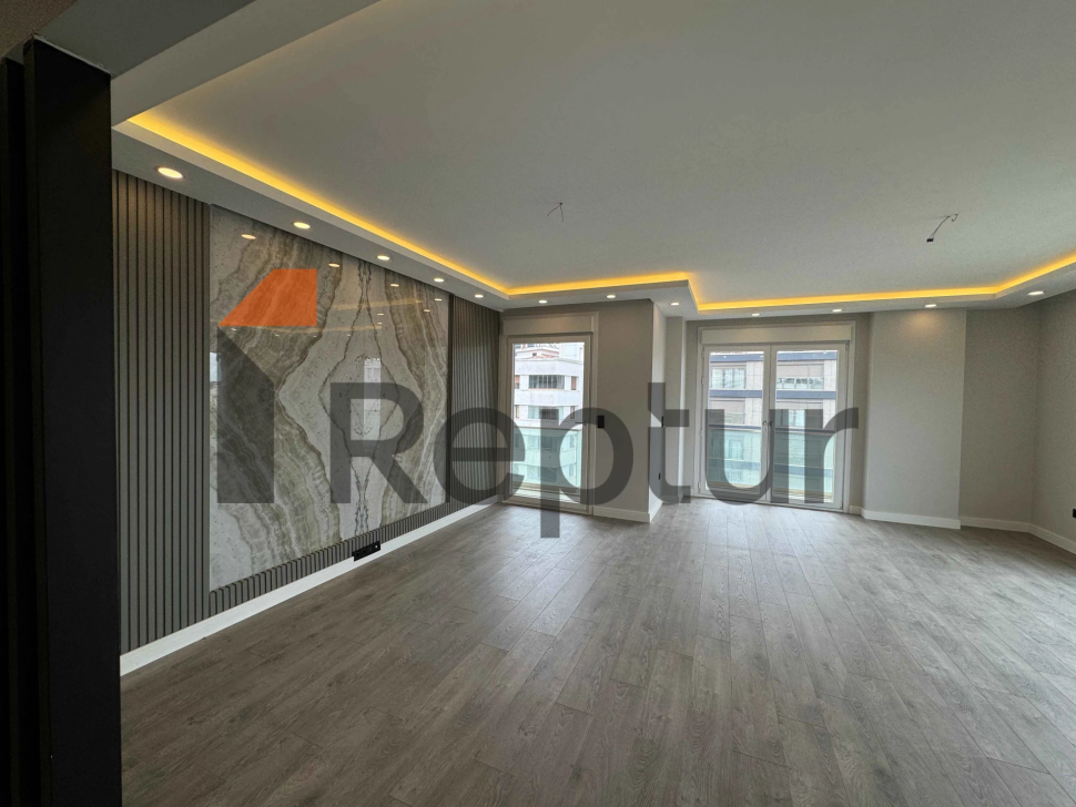 Dublex 4+2 apartment for sale from owner in Kadikoy district