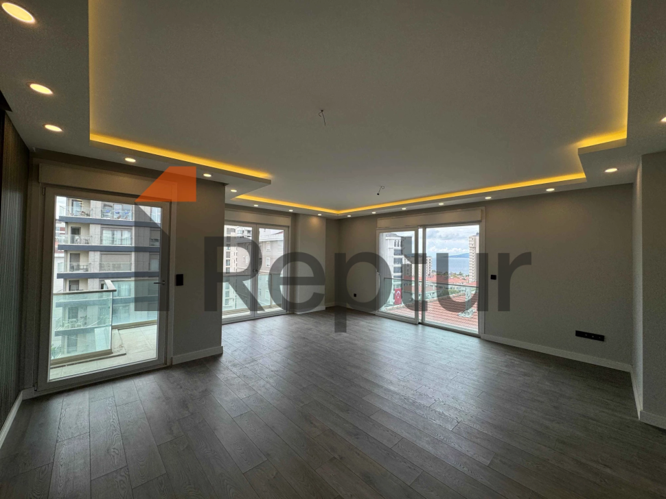 Dublex 4+2 apartment for sale from owner in Kadikoy district