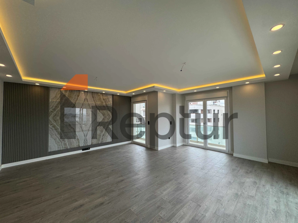 Dublex 4+2 apartment for sale from owner in Kadikoy district