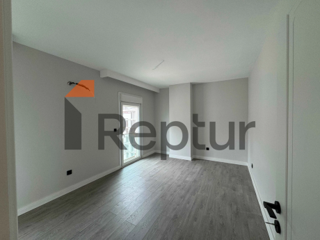 Dublex 4+2 apartment for sale from owner in Kadikoy district
