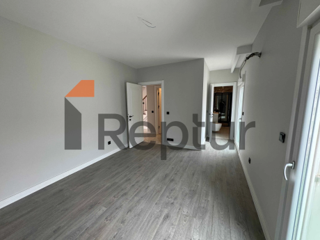 Dublex 4+2 apartment for sale from owner in Kadikoy district
