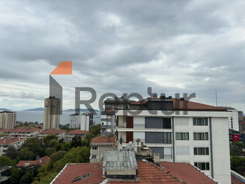 Dublex 4+2 apartment for sale from owner in Kadikoy district