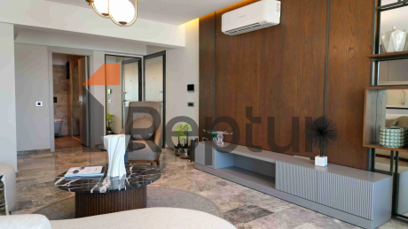 Luxury residences on the first coastline.