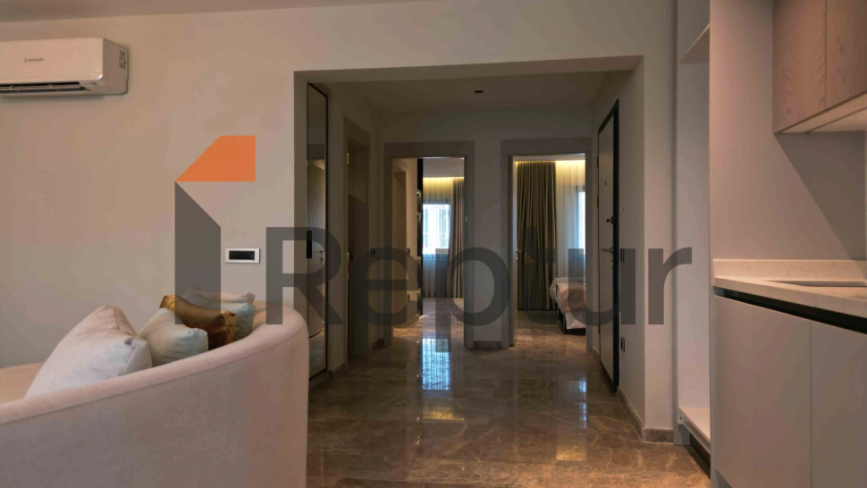 Luxury residences on the first coastline.