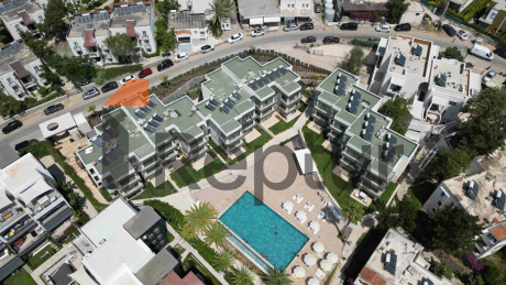 Luxury residences on the first coastline.