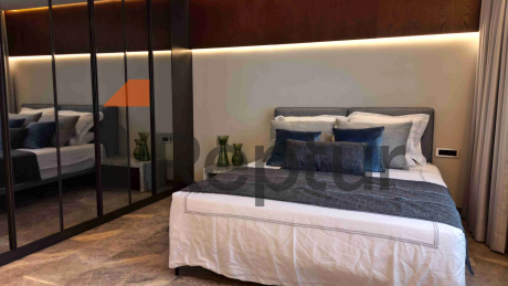 Luxury residences on the first coastline.