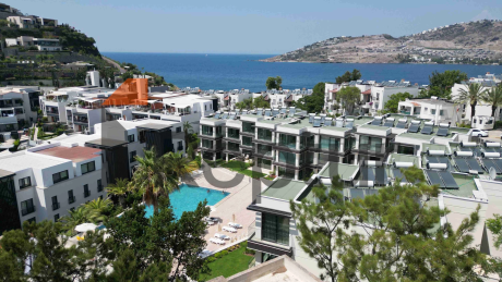 Luxury residences on the first coastline.