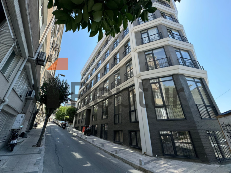 For sale apartment from the owner 1+1 in a prestigious high-class area of Istanbul