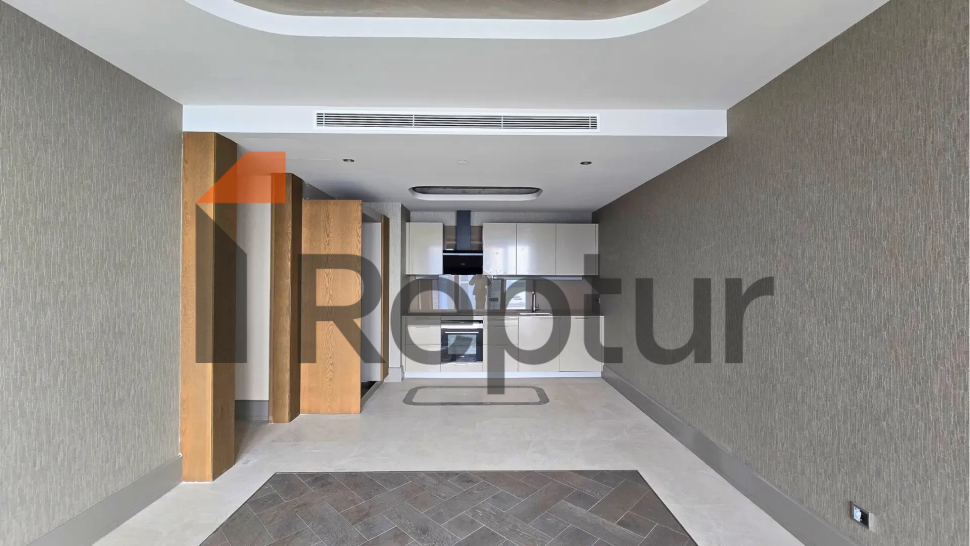 Luxury 3+1 apartment in a modern complex with panoramic views of the Marmara Sea and green areas in the historical center of Istanbul