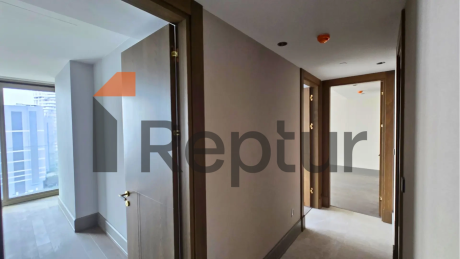 Luxury 3+1 apartment in a modern complex with panoramic views of the Marmara Sea and green areas in the historical center of Istanbul