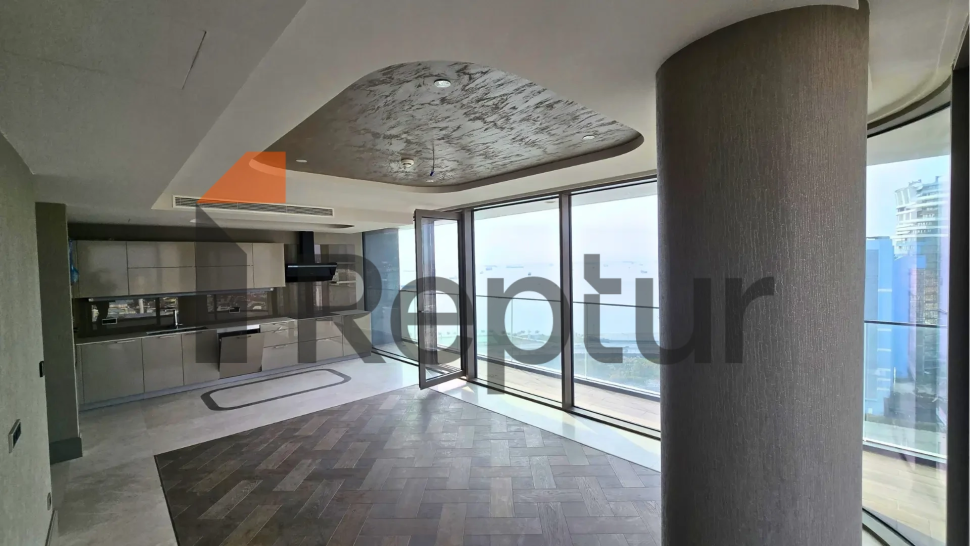 Buy an apartment in Istanbul 3.5+1 with a sea view in the historical center of Istanbul