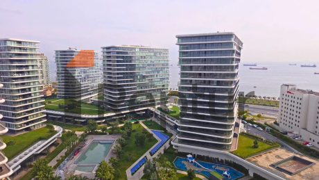 Luxury 3+1 apartment in a modern complex with panoramic views of the Marmara Sea and green areas in the historical center of Istanbul