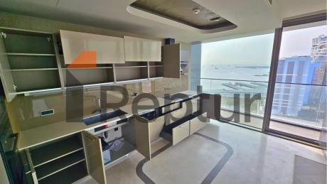 Buy an apartment in Istanbul 3.5+1 with a sea view in the historical center of Istanbul