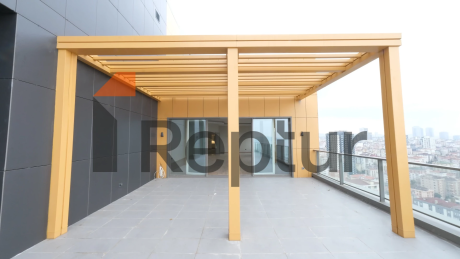 Spacious 3+1 apartment in Kartal area with panoramic sea view