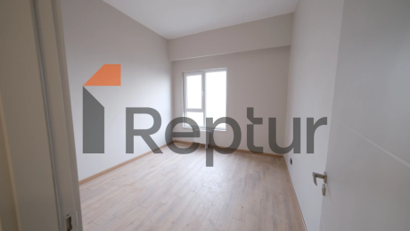 Spacious 3+1 apartment in Kartal area with panoramic sea view