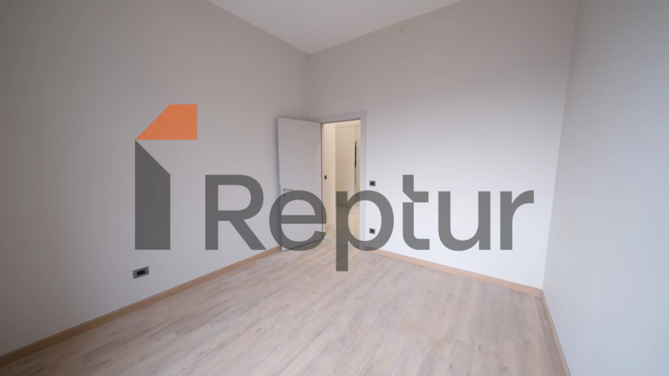 Spacious 3+1 apartment in Kartal area with panoramic sea view